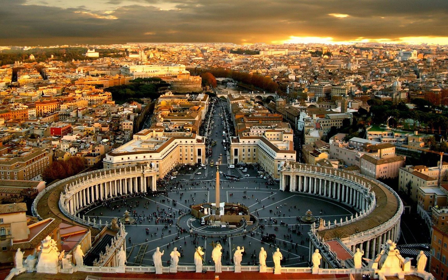 vatican-rome-900x1440.jpg