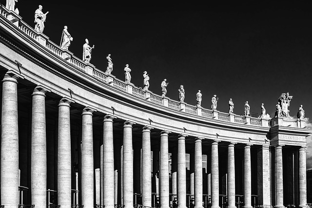 st-peters-basilica-1697064_640.jpg